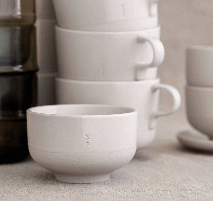 kaffekoppar "sand" designade av Carina Seth Andersson för designkollektionen NM&