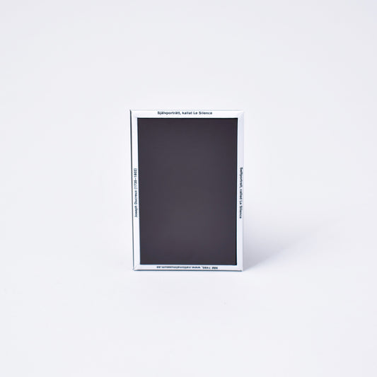 Baksida av kylskåpsmagnet från Nationalmuseum