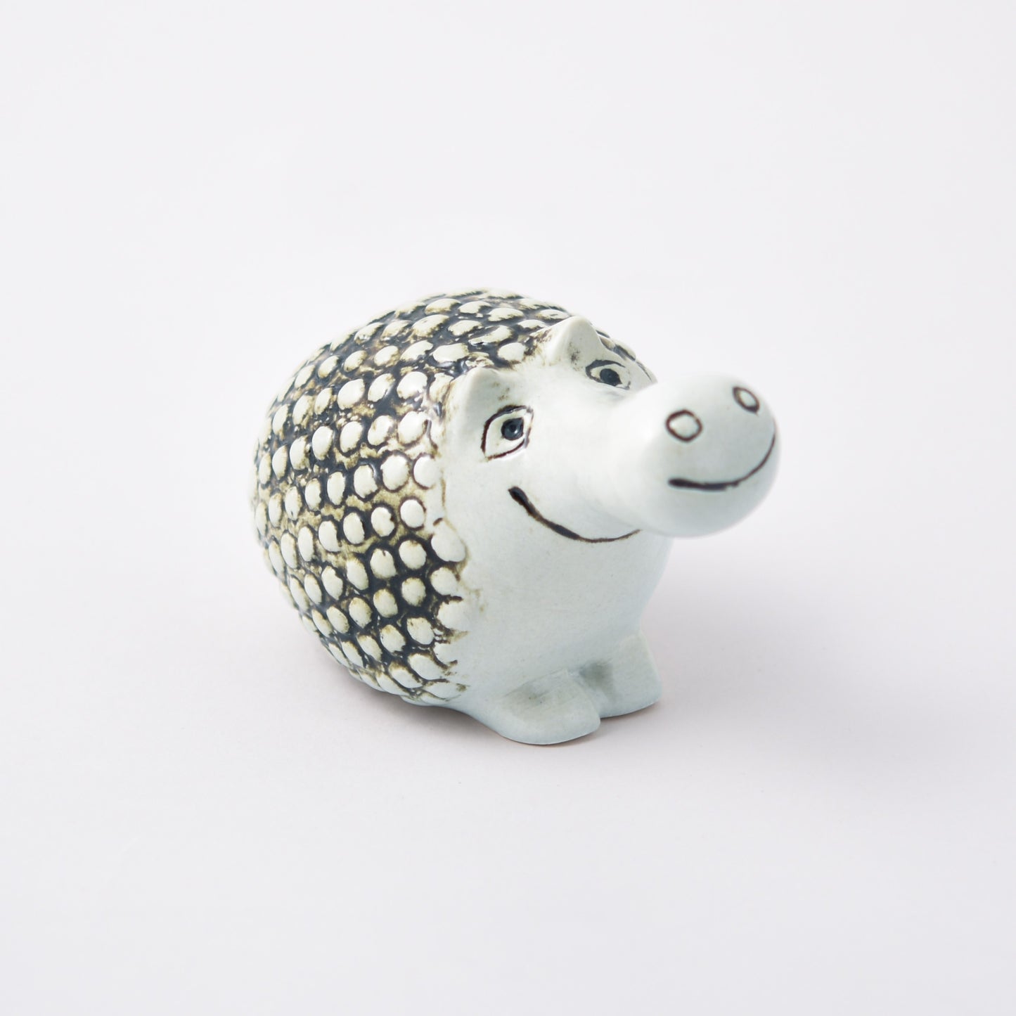 Blå figurin av Lisa Larson med namnet Olivia från Nationalmuseum