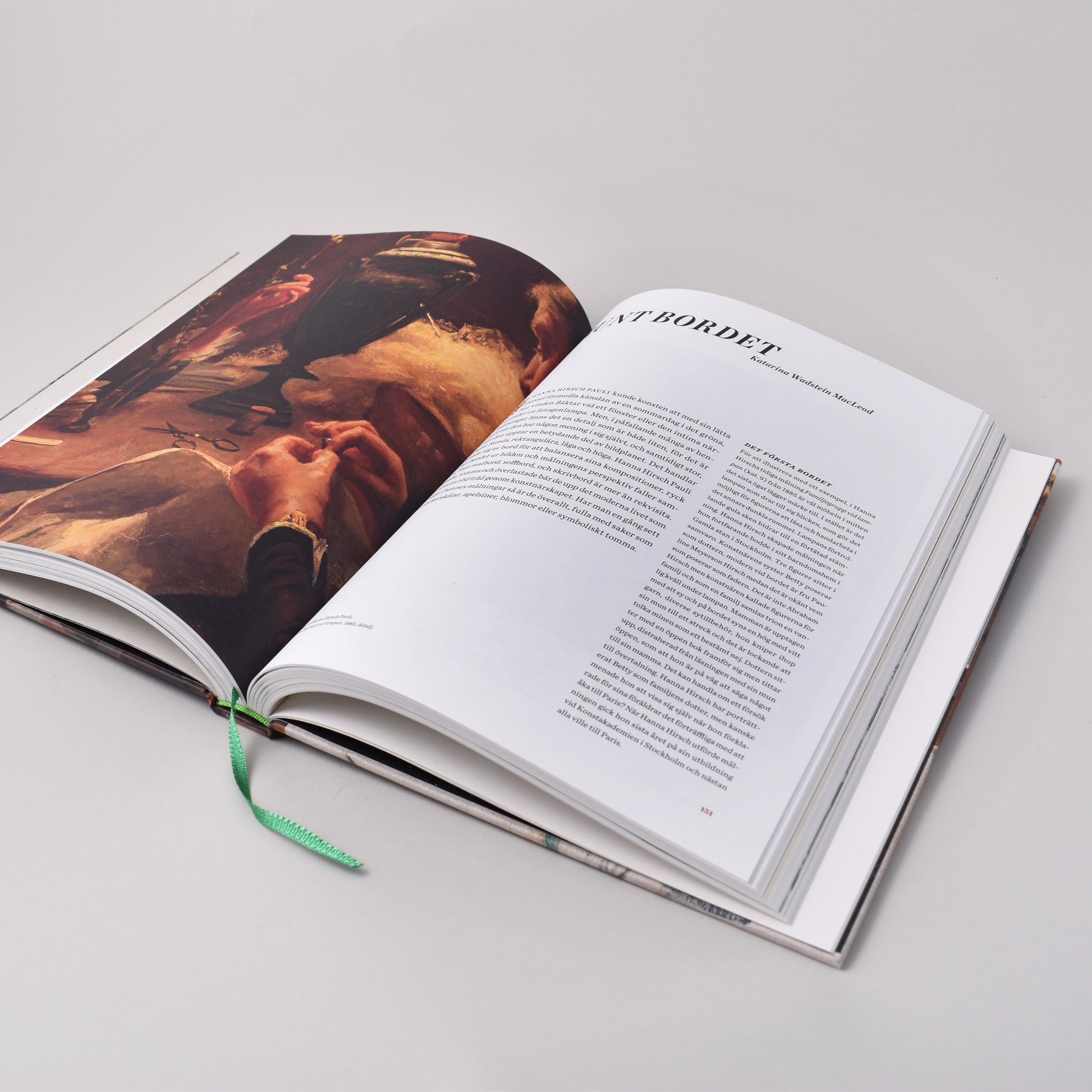 öppen konstbok om Hanna Pauli utgiven av Nationalmuseum