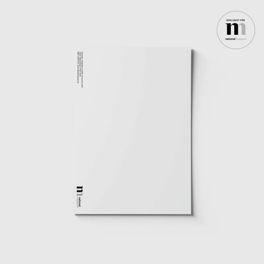 Vit baksida av vykort med verkets titel och Nationalmuseums logga