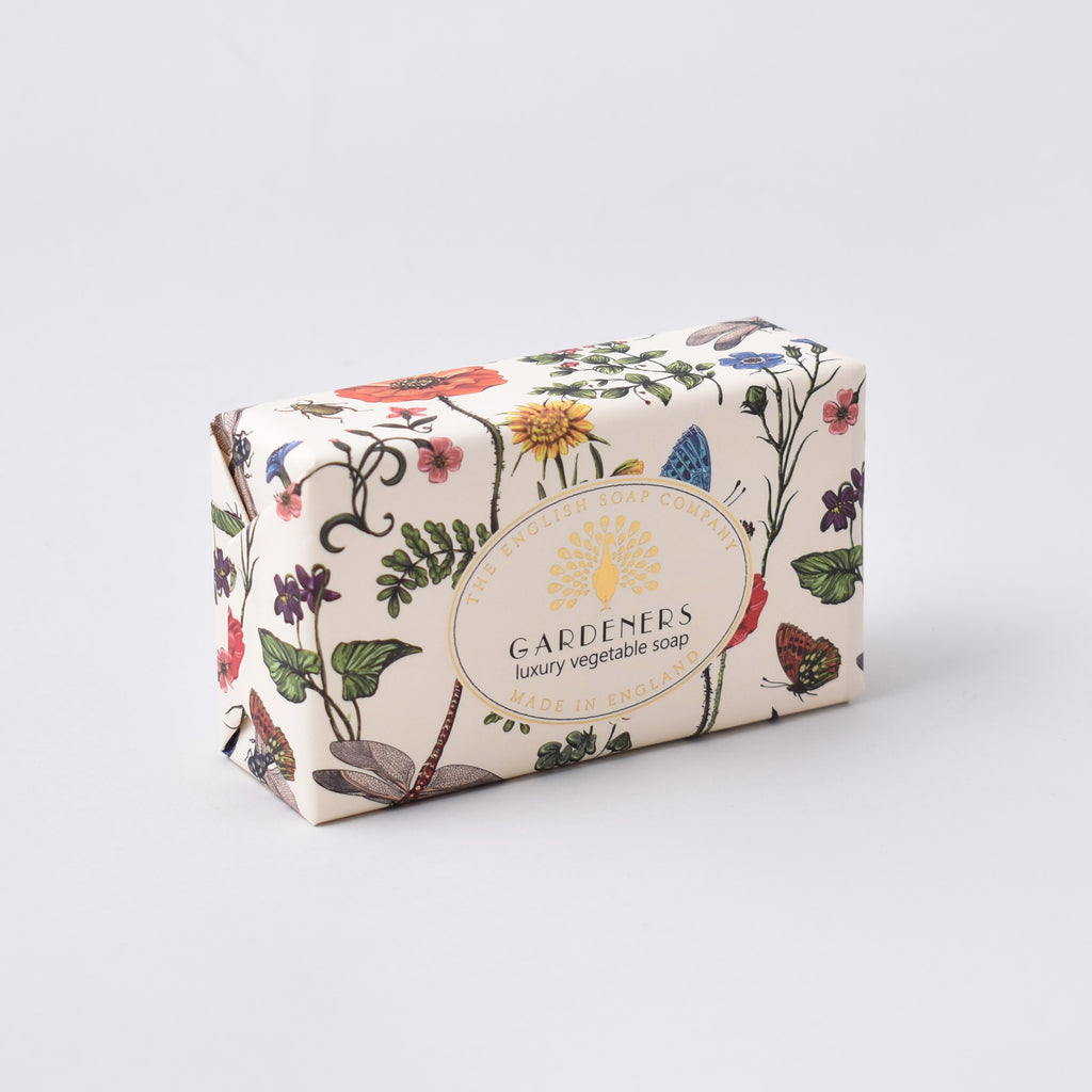 vintage gardeners tvål fån the english soap company i blommigt papper